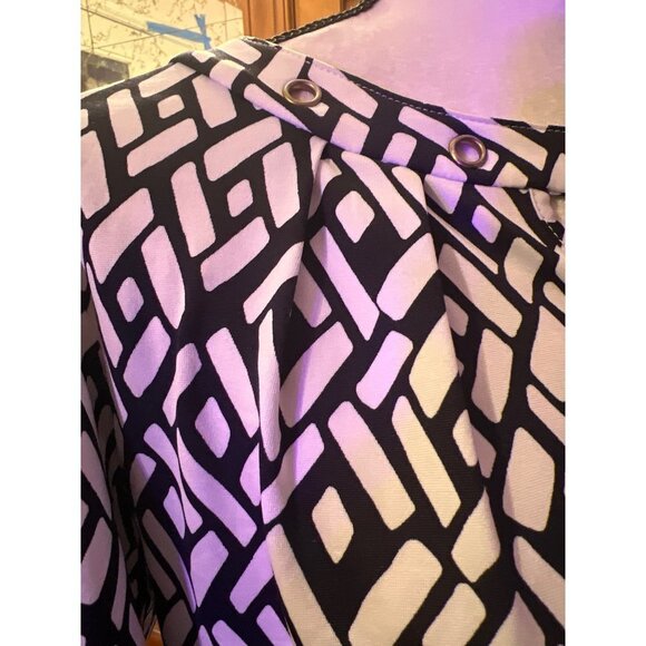 PerSeption Concept Black & White Geometric — Medium - Picture 5 of 10